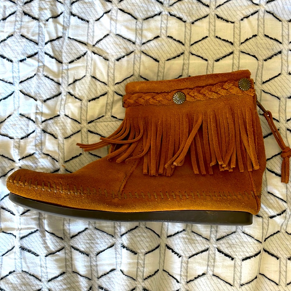 Minnetonka shoes